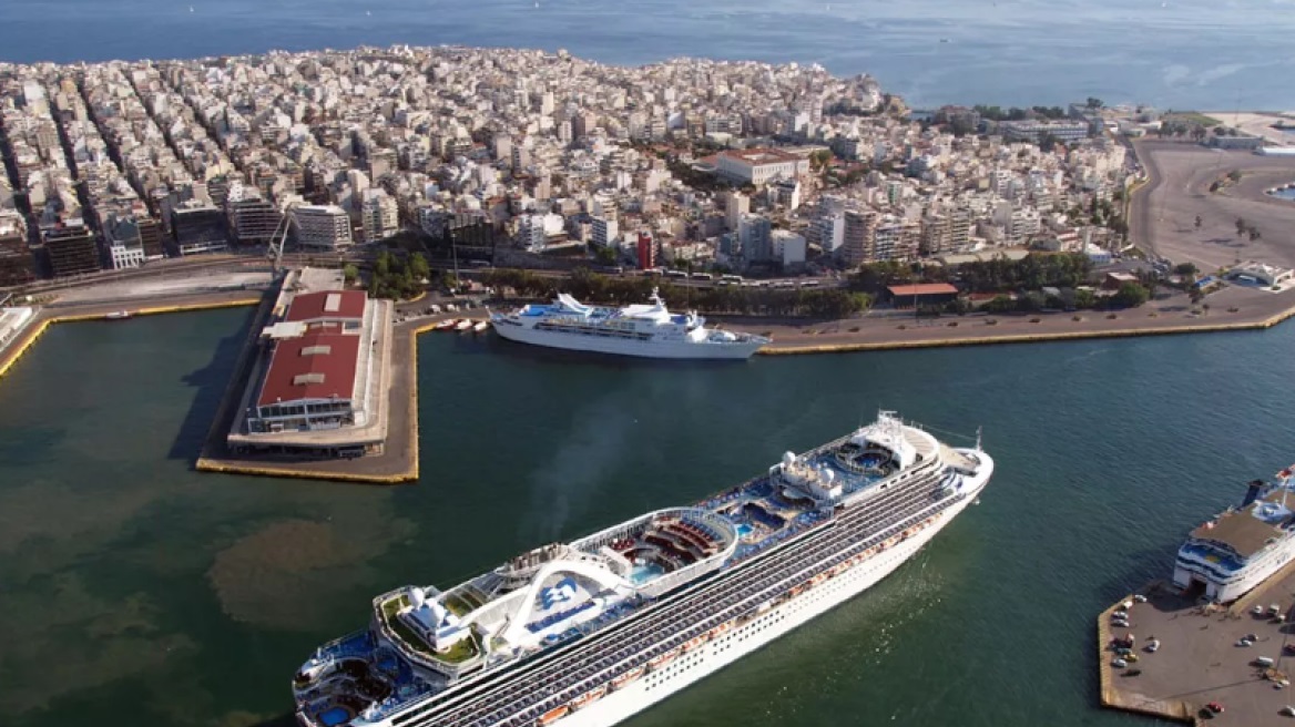Στη "πρίζα" θα μπαίνουν τα πλοία που αράζουν στο λιμάνι του Πειραιά
