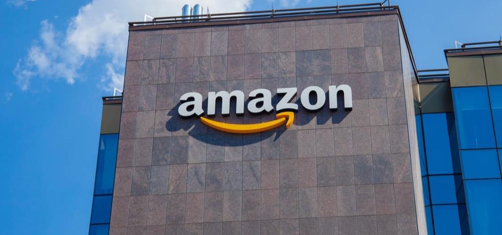 Mεγάλα φυσικά καταστήματα σχεδιάζει η Amazon