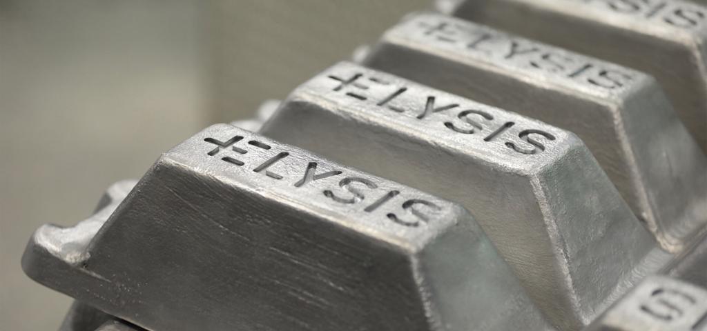 New aluminum smelting technology produces oxygen New aluminum smelting technology produces oxygen