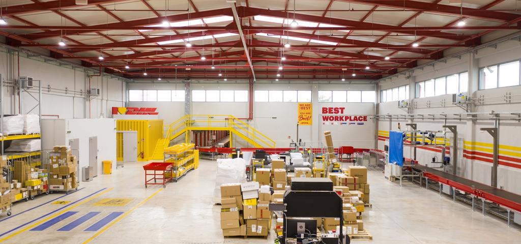 Ολοκληρώθηκε το νέο κέντρο διαλογής της DHL Express στο «Μακεδονία» Ολοκληρώθηκε το νέο κέντρο διαλογής της DHL Express στο «Μακεδονία»