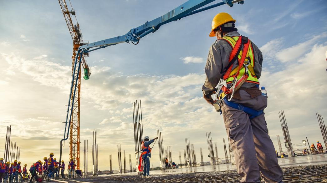 Υψηλότερα κατά 31,3% ο δείκτης παραγωγής στις κατασκευές το δ' τρίμηνο 2022