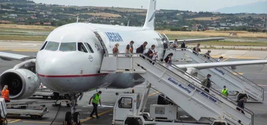 Στους 3 μήνες η ισχύς του πιστοποιητικού νόσησης και για πτήσεις εσωτερικού Στους 3 μήνες η ισχύς του πιστοποιητικού νόσησης και για πτήσεις εσωτερικού