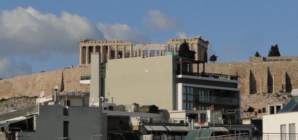 The Greek council of State's ultimatum for the Cocomat's hotel based in Acropolis