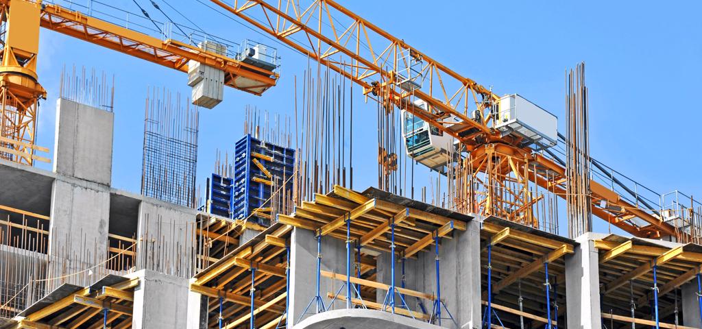 Greek construction sector faces a significant shortfall of manpower, big projects at risk