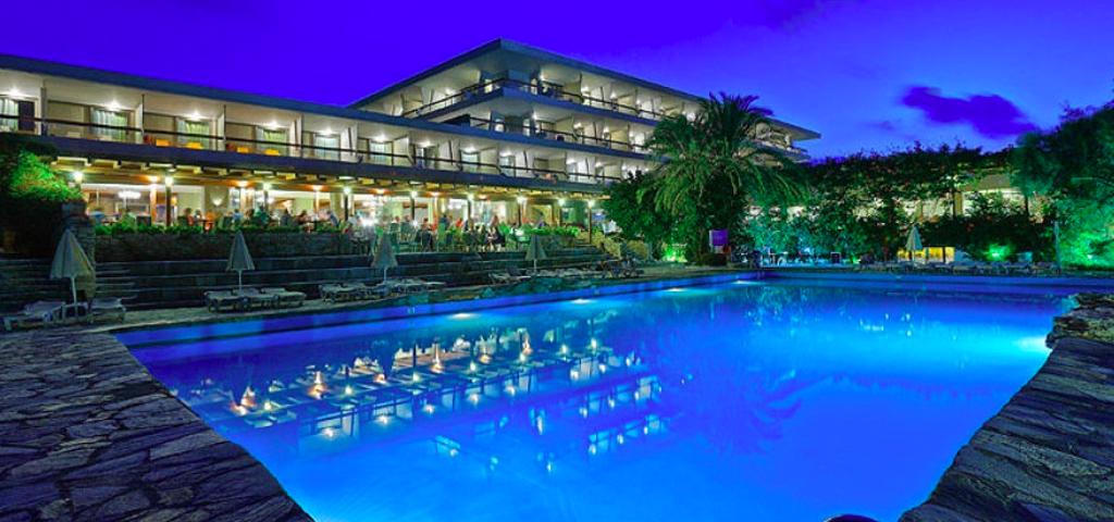 Hines Group acquires 3 Cyan Hotels in Crete Hines Group acquires 3 Cyan Hotels in Crete