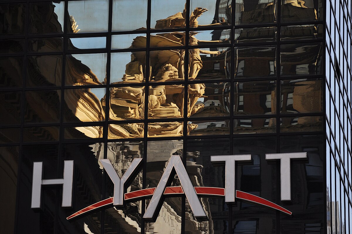 Η Hyatt πουλάει το χαρτοφυλάκιο ακινήτων της Playa για $2 δισ. Η Hyatt πουλάει το χαρτοφυλάκιο ακινήτων της Playa για $2 δισ.