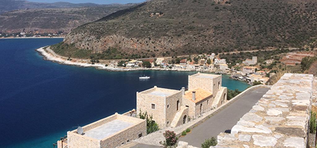 Ξεμένει από κατοικίες η Ελλάδα  Ξεμένει από κατοικίες η Ελλάδα