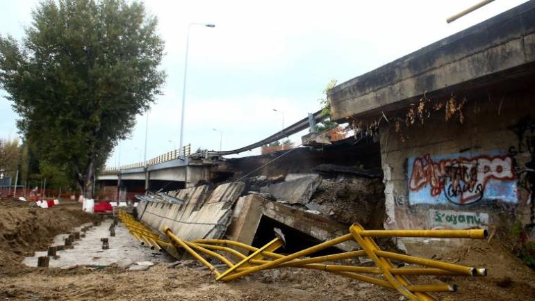 Χρηματοδότηση €2,38 εκατ. για την αποκατάσταση της γέφυρας Δενδροποτάμου