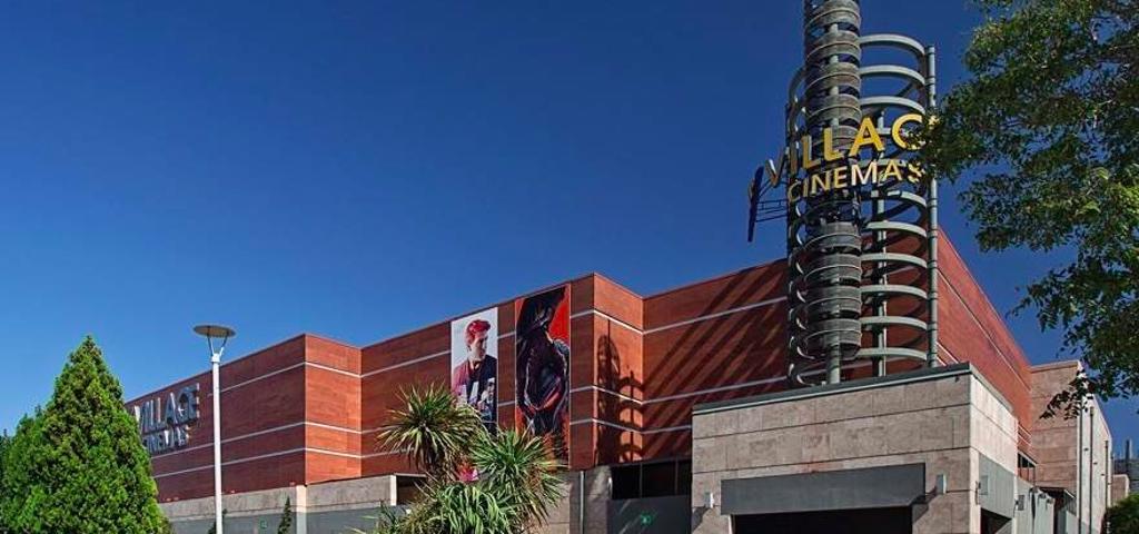 Σε Αντετοκούνμπο και Premia το Village στου Ρέντη Σε Αντετοκούνμπο και Premia το Village στου Ρέντη