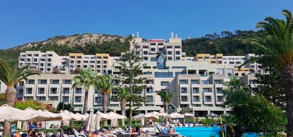 Στη ΛΑΜΨΑ το Sheraton της Ρόδου