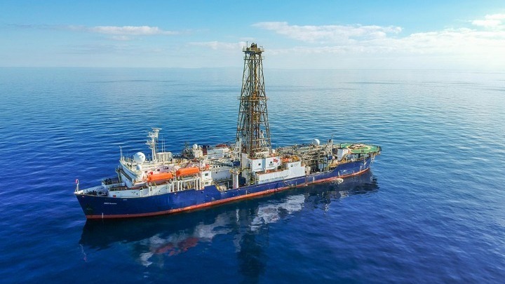 Η Τουρκία αγοράζει δύο ακόμη πλωτά γεωτρύπανα Η Τουρκία αγοράζει δύο ακόμη πλωτά γεωτρύπανα