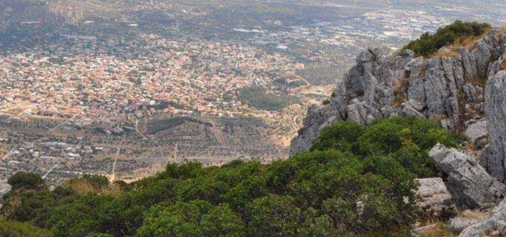 Αναστέλλονται για ένα ακόμη έτος οι οικοδομικές άδειες στον Υμηττό Αναστέλλονται για ένα ακόμη έτος οι οικοδομικές άδειες στον Υμηττό