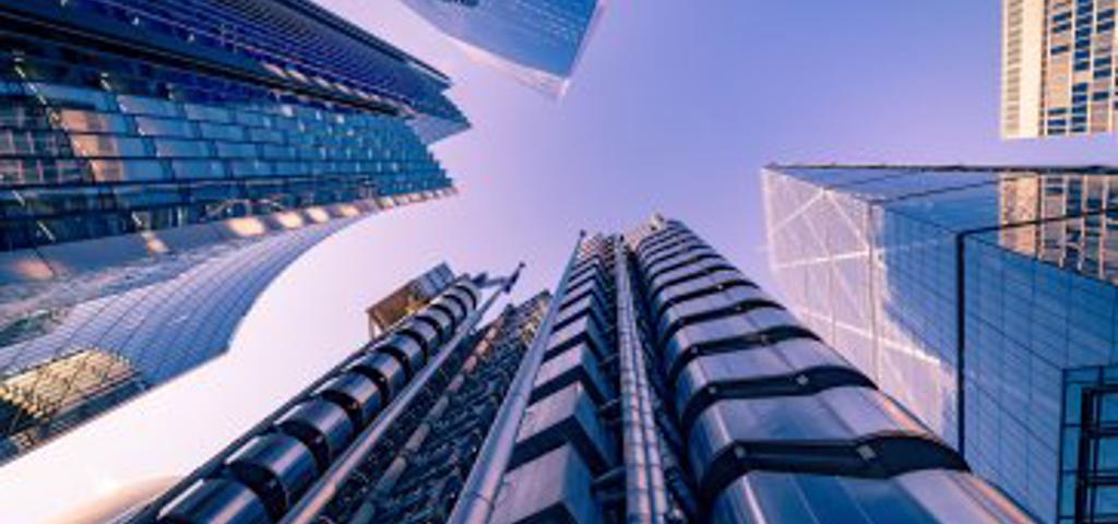 Λιγότερες εκλογές το 2025 περισσότερες οι πολιτικές προκλήσεις Λιγότερες εκλογές το 2025 περισσότερες οι πολιτικές προκλήσεις