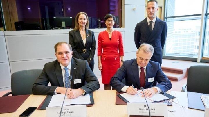 Yπογραφή συμφωνίας Ελλάδας - Αλβανίας για τους «Πράσινους Διαδρόμους»