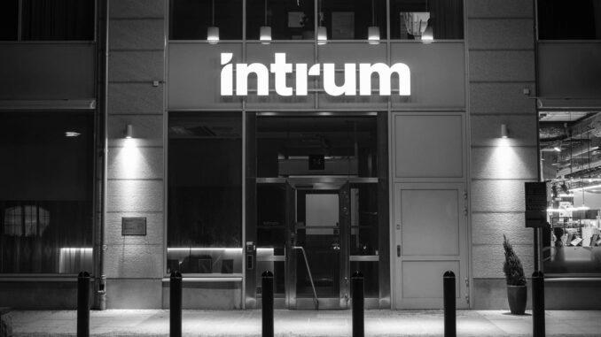 Τριπλή διάκριση για την Intrum