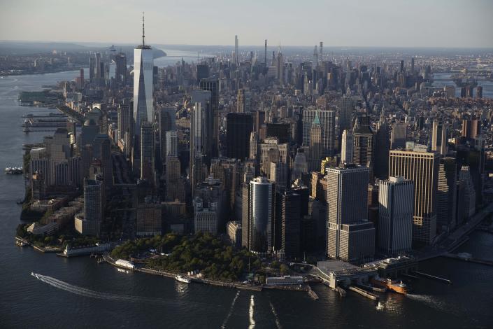 Manhattan apartment prices still close to all time highs