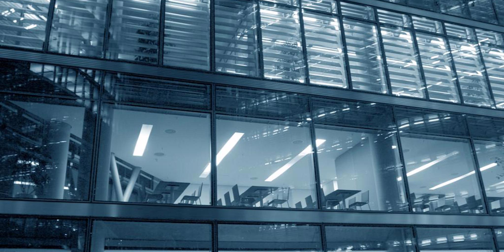 Σε Μαδρίτη και Παρίσι οι ευκαιρίες στα γραφεία Σε Μαδρίτη και Παρίσι οι ευκαιρίες στα γραφεία