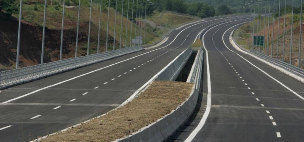 Greece's first-ever solar hybrid fast charging station on the highways