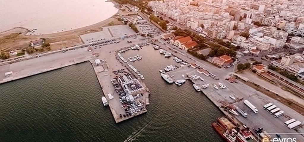 Τέσσερις "μνηστήρες" για το λιμάνι της Αλεξανδρούπολης Τέσσερις "μνηστήρες" για το λιμάνι της Αλεξανδρούπολης