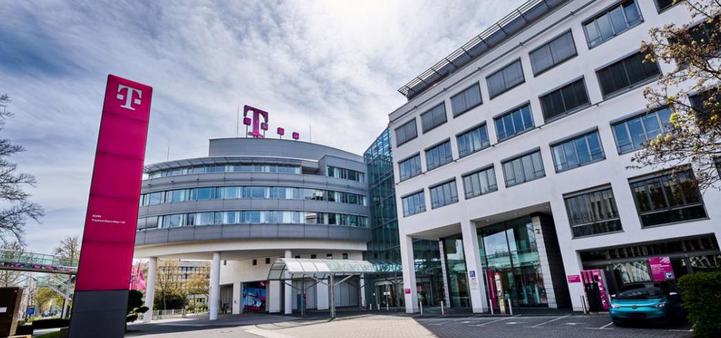 Deutsche Telekom declares the development on an IT hub based in Thessaloniki Deutsche Telekom declares the development on an IT hub based in Thessaloniki