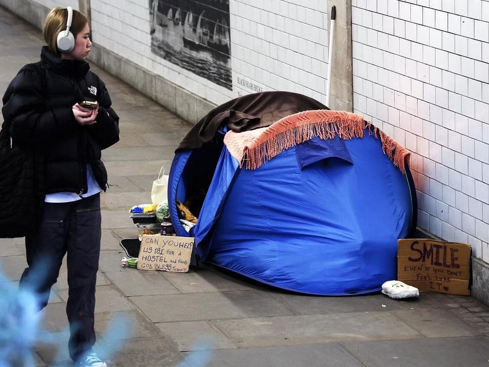 Το Λονδίνο αγοράζει ακίνητα αξίας £300 εκατ. για άστεγους