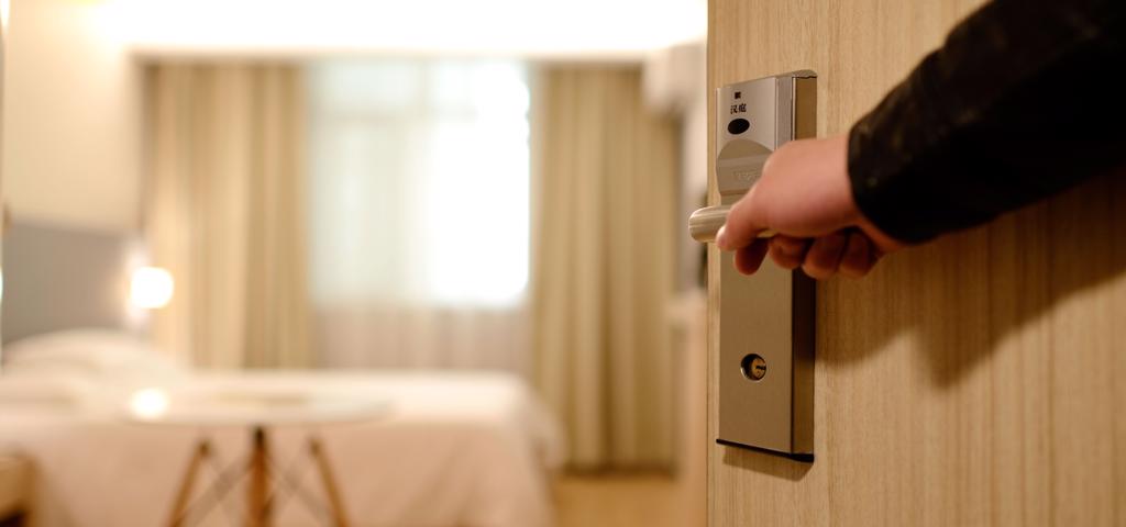 Γεγονός το πρώτο κρυπτονόμισμα που υποστηρίζεται από εμπορικά ακίνητα Γεγονός το πρώτο κρυπτονόμισμα που υποστηρίζεται από εμπορικά ακίνητα