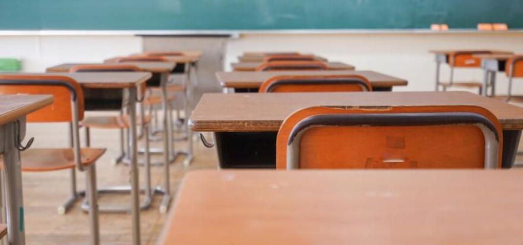 Energy upgrade of lighting in schools of Ellinikon and Argyroupoli municipalities Energy upgrade of lighting in schools of Ellinikon and Argyroupoli municipalities