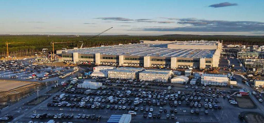 Νέο εργοστάσιο στη Γερμανία κατασκευάζει η Tesla  Νέο εργοστάσιο στη Γερμανία κατασκευάζει η Tesla
