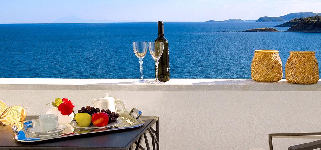 Μειώθηκε 57,6% ο τζίρος σε καταλύματα - εστίαση το δ' τρίμηνο Μειώθηκε 57,6% ο τζίρος σε καταλύματα - εστίαση το δ' τρίμηνο